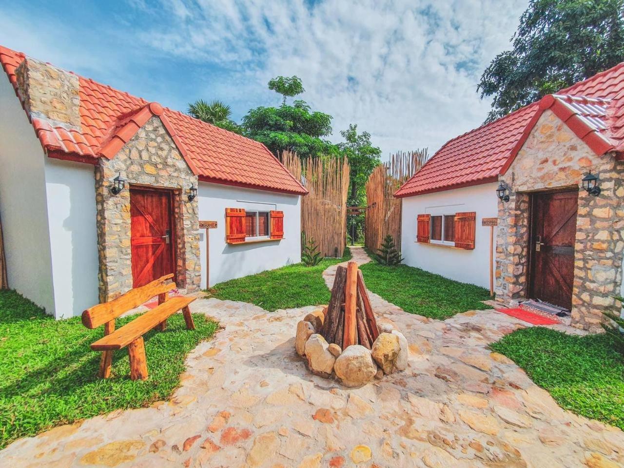 Moly Resort Kâmpôt Zewnętrze zdjęcie