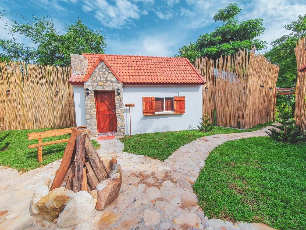 Moly Resort Kâmpôt Zewnętrze zdjęcie